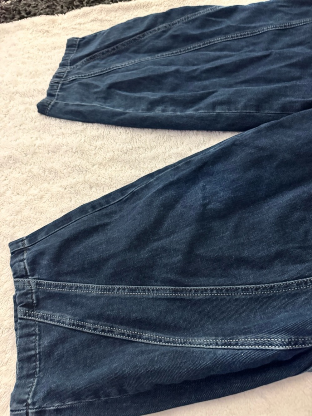 WE THE FREE Amsterdam Belted High Waist Barrel Wide Leg Jeans  - SMALL FLAW - Picture 7 of 15